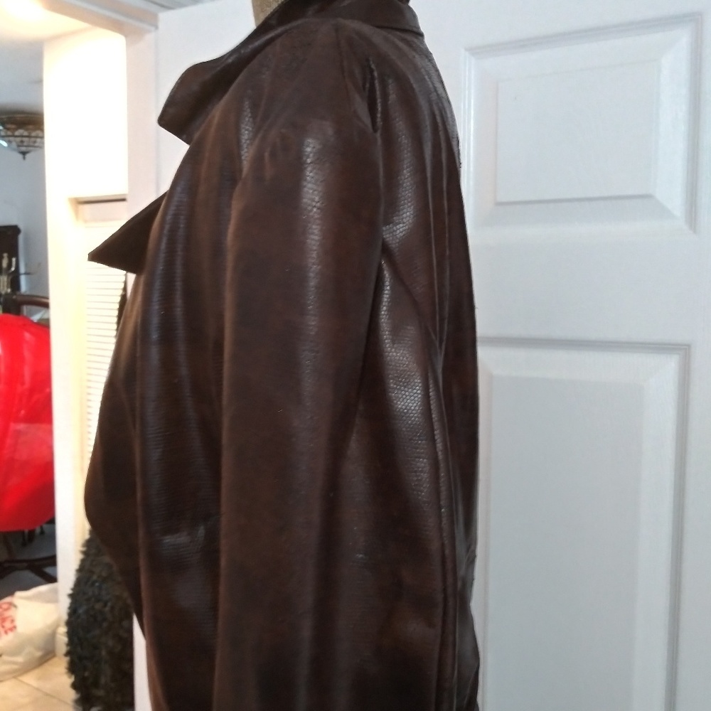 Full lenght trench coat